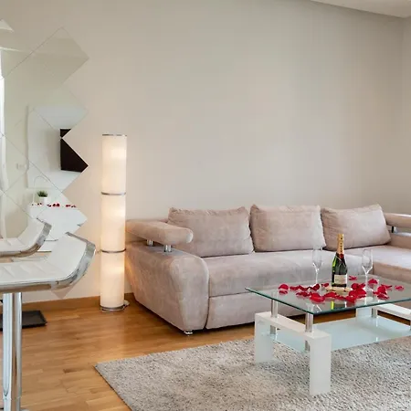 Waterfront - River View شقة