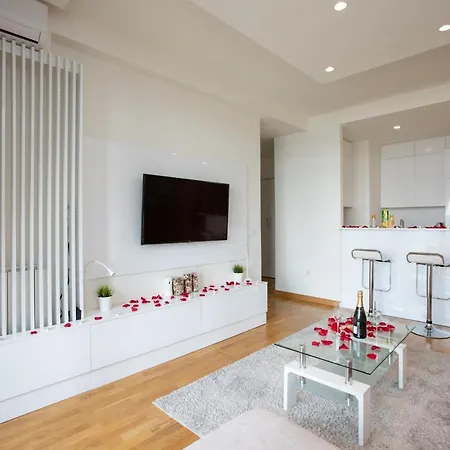 Waterfront - River View شقة